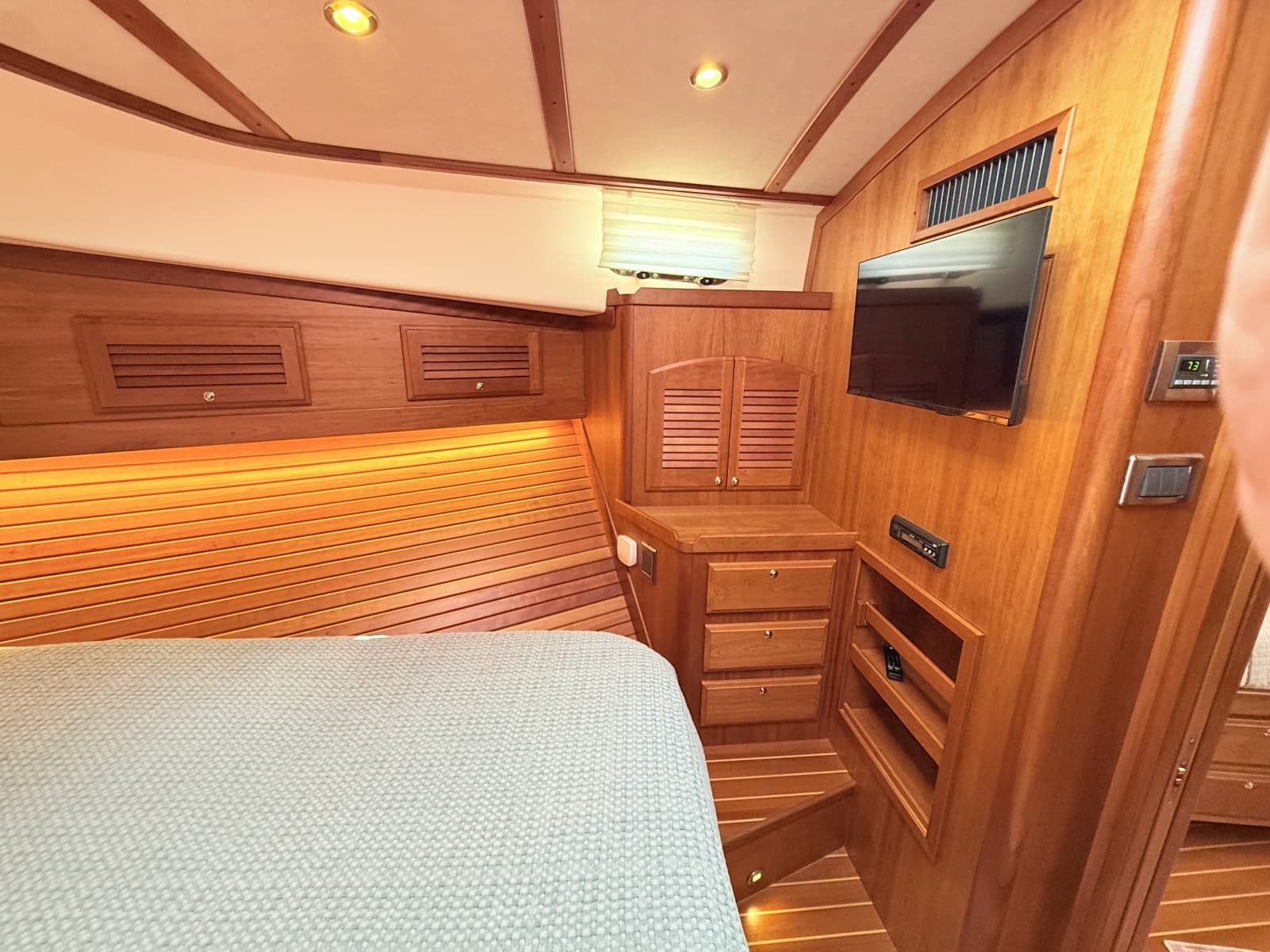 2012 Sabre 42 Salon Express - Photo 39