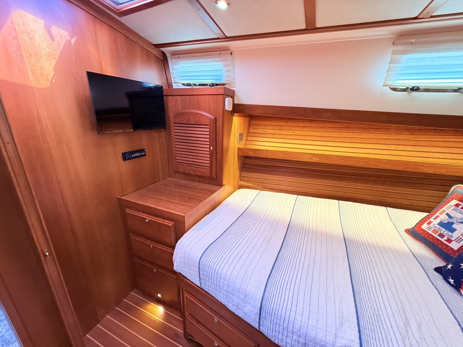 2012 Sabre 42 Salon Express - Photo 37
