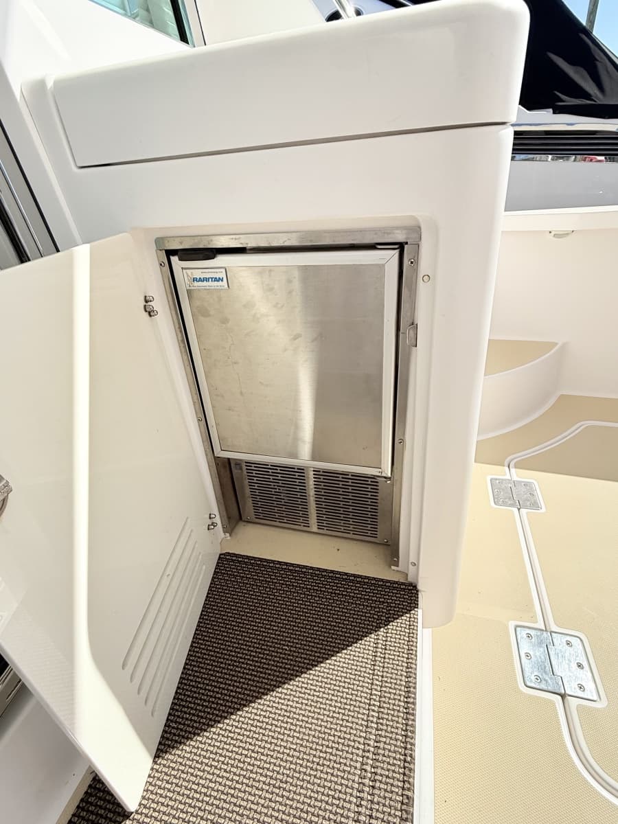 2012 Sabre 42 Salon Express - Photo 18