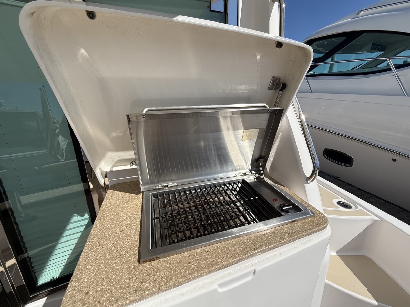 2012 Sabre 42 Salon Express - Photo 17
