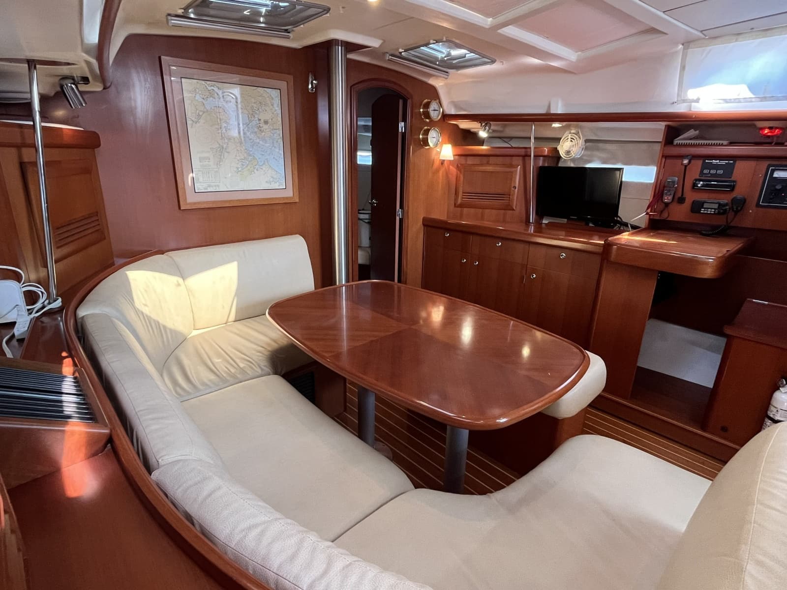 2006 Beneteau Oceanis 393 - Photo 8