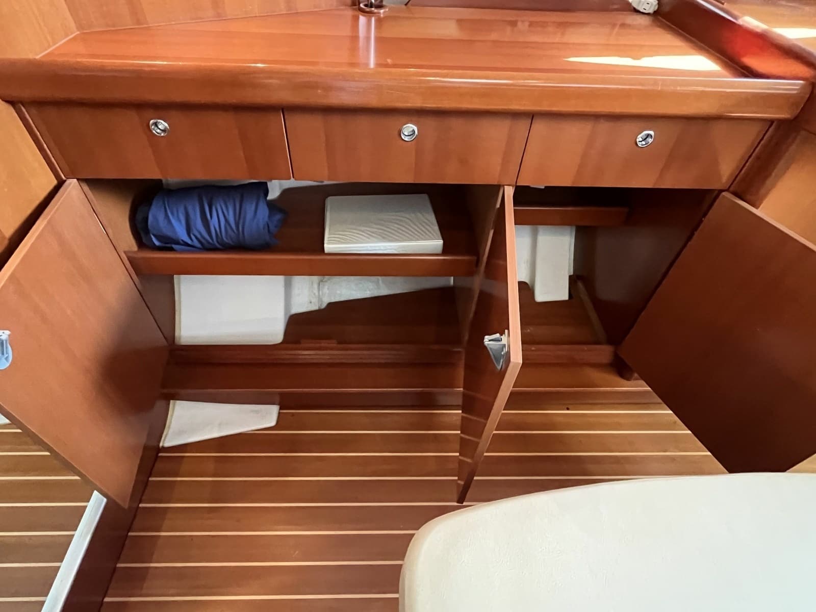 2006 Beneteau Oceanis 393 - Photo 10