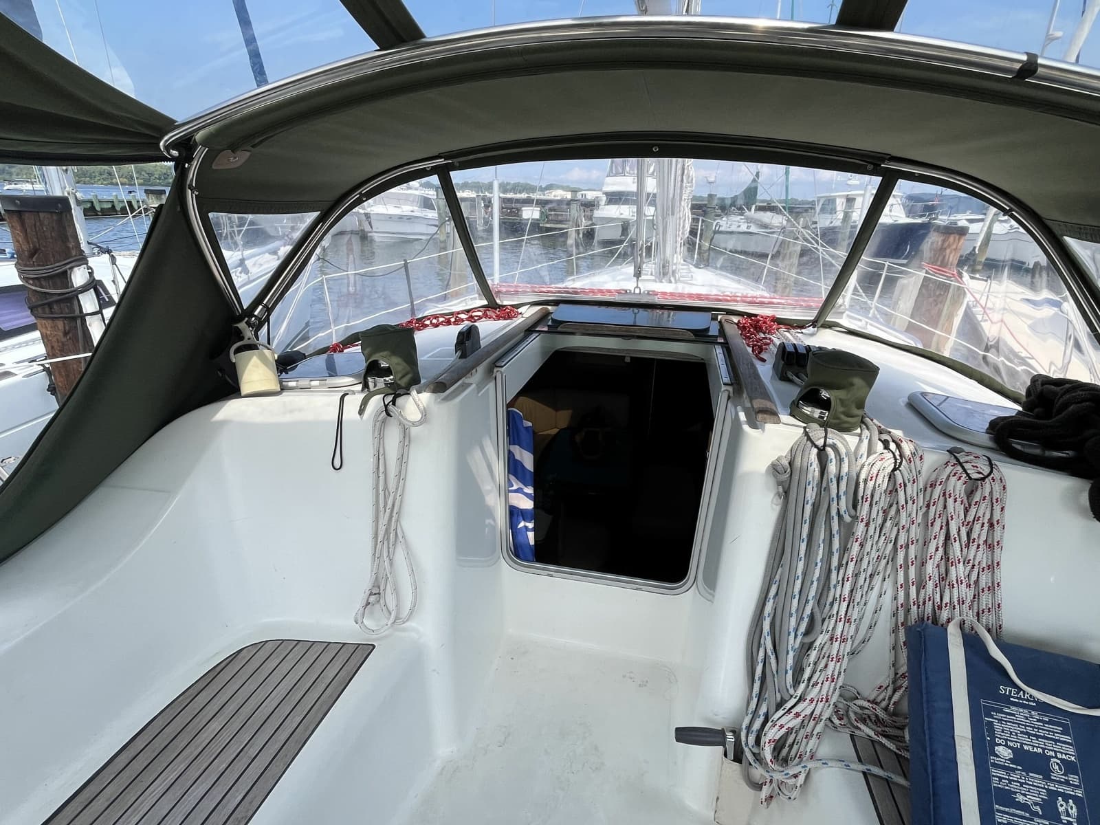 2006 Beneteau Oceanis 393 - Photo 56