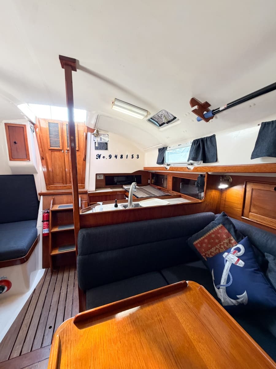 1989 Nonsuch 33 - Photo 46