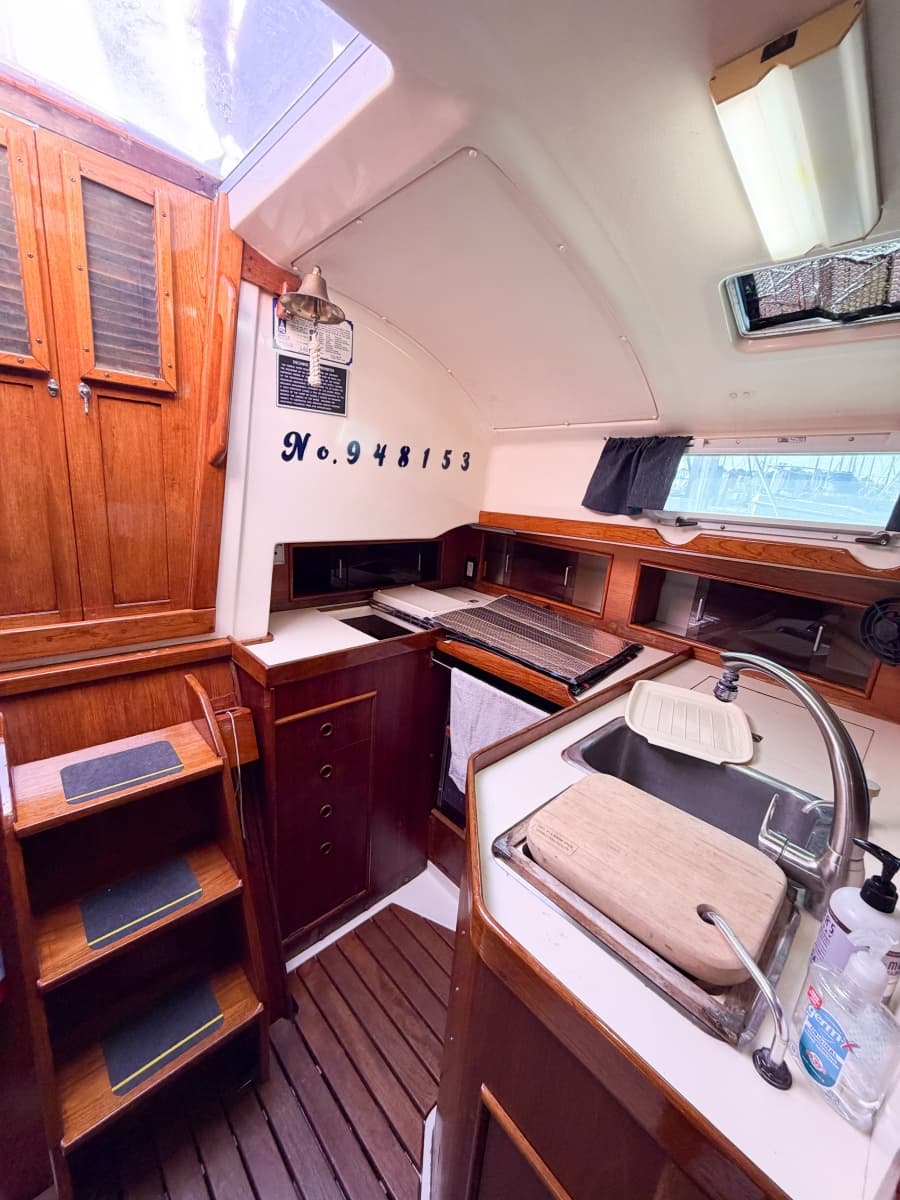 1989 Nonsuch 33 - Photo 19