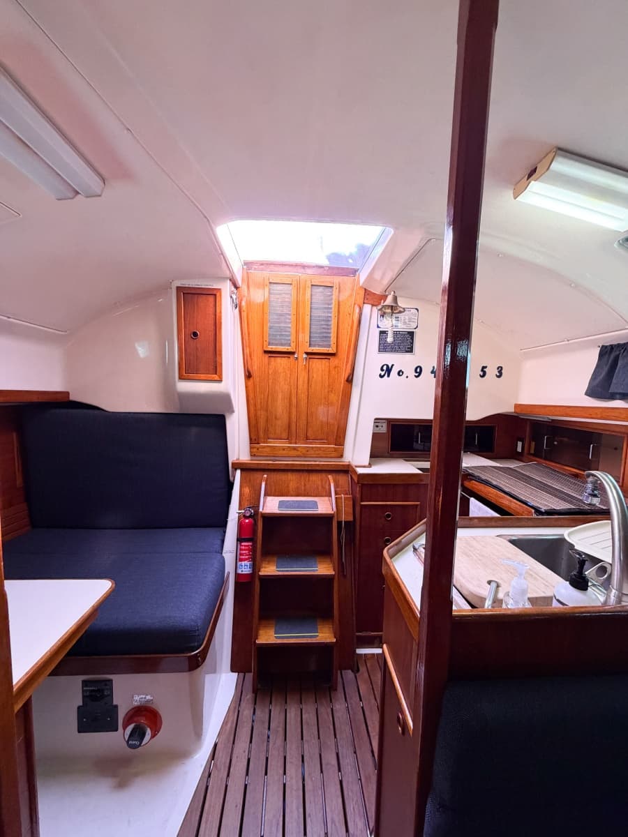 1989 Nonsuch 33 - Photo 13