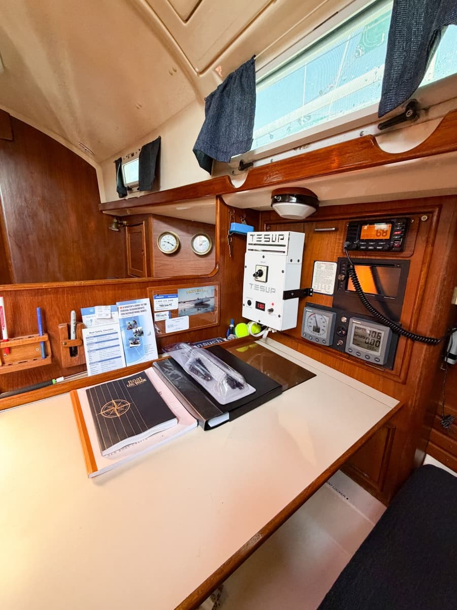 1989 Nonsuch 33 - Photo 39