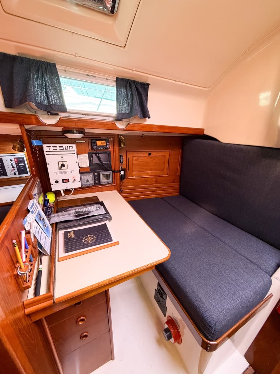 1989 Nonsuch 33 - Photo 38