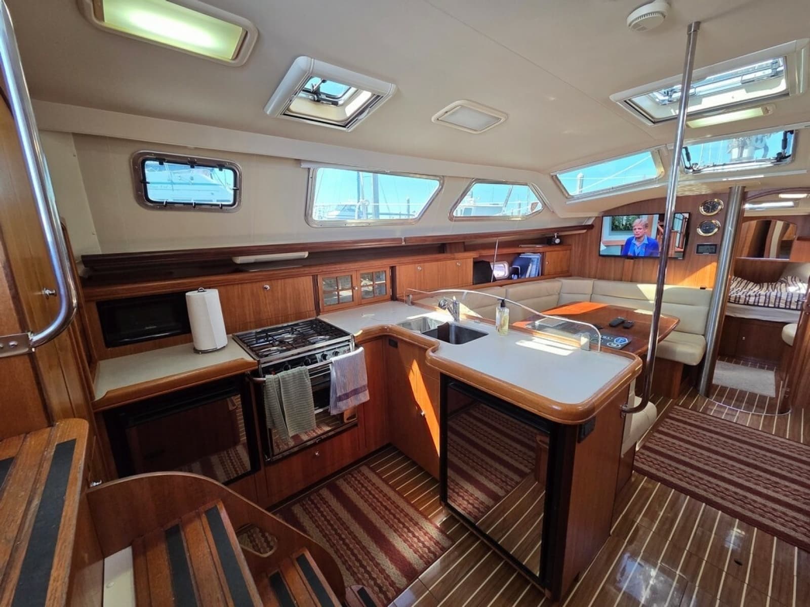 2007 Hunter 44 Deck Salon - Photo 28