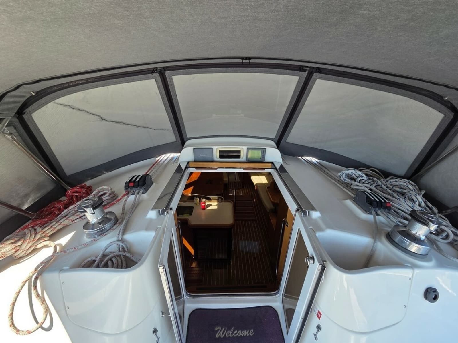 2007 Hunter 44 Deck Salon - Photo 18