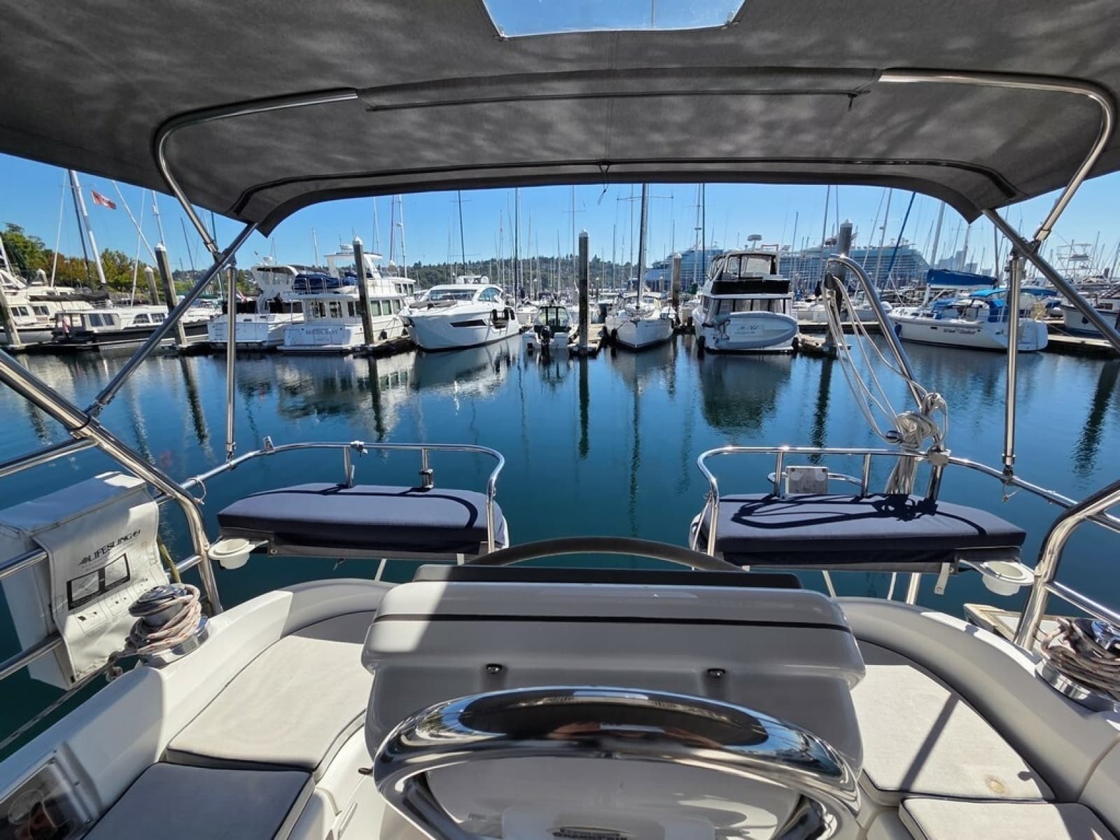 2007 Hunter 44 Deck Salon - Photo 19