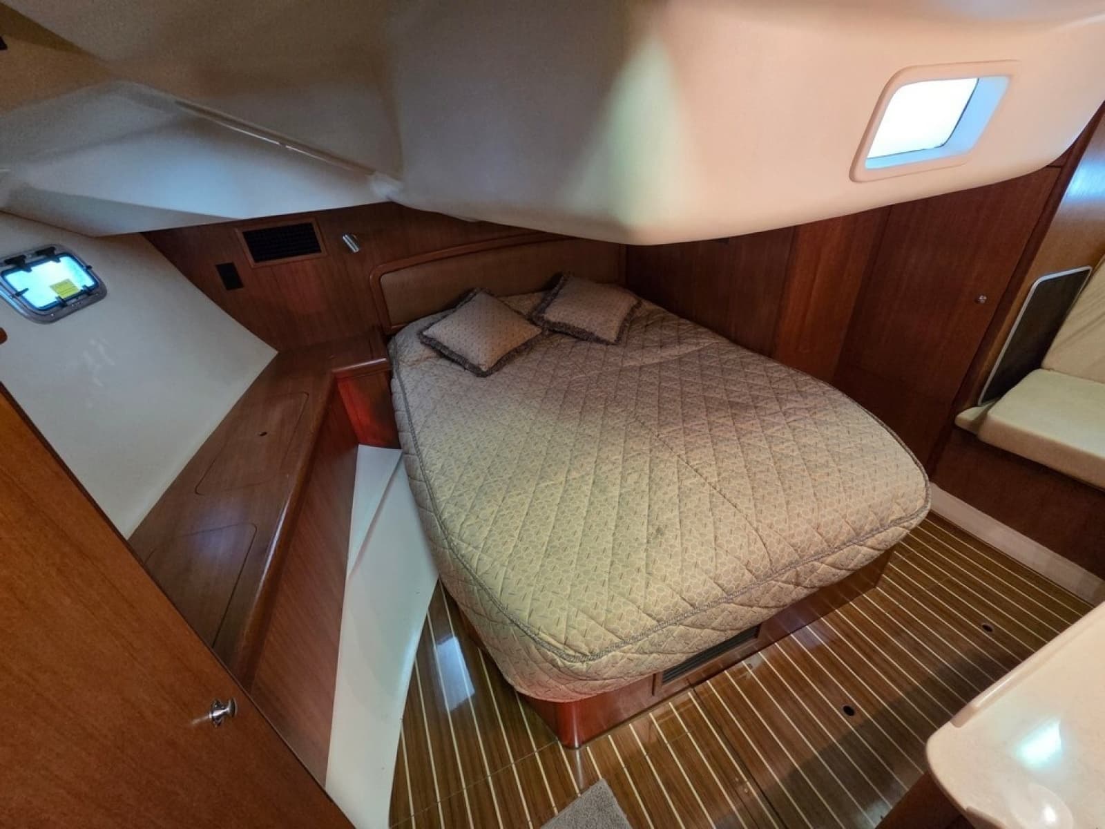 2007 Hunter 44 Deck Salon - Photo 4