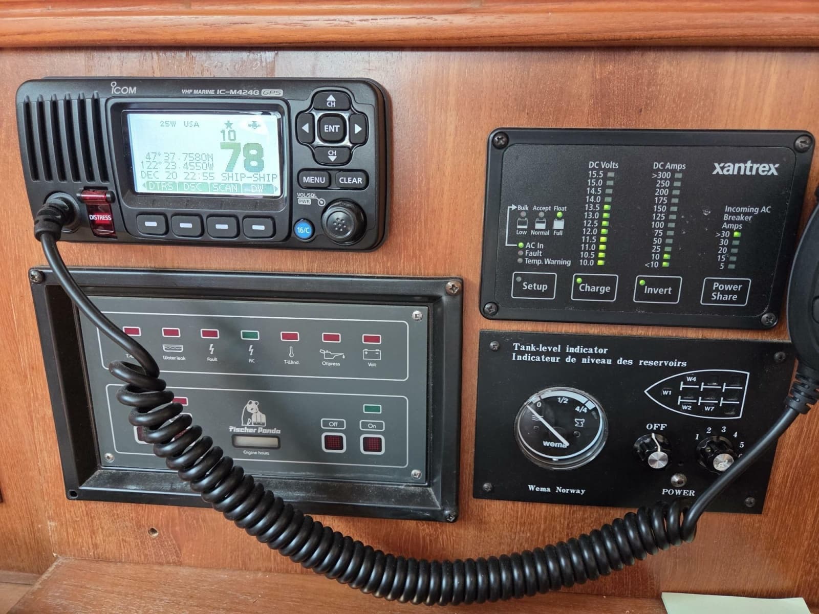 2007 Hunter 44 Deck Salon - Photo 12