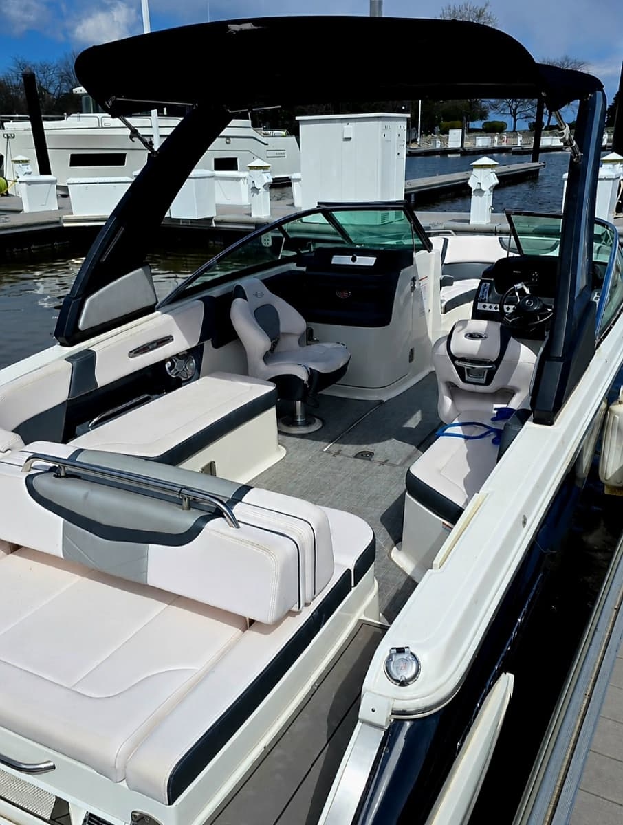 2019 Chaparral  - Photo 11