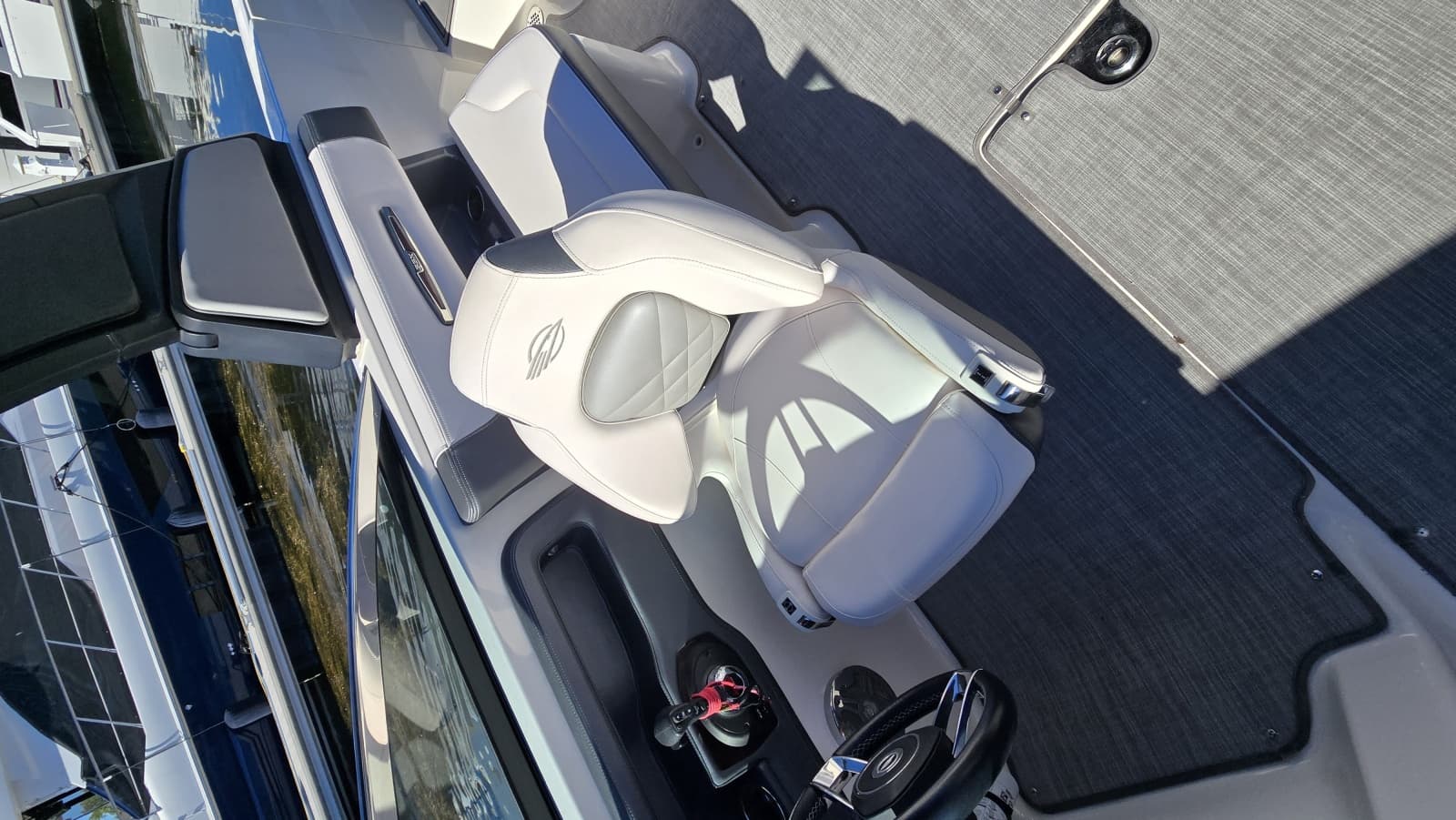 2019 Chaparral  - Photo 3