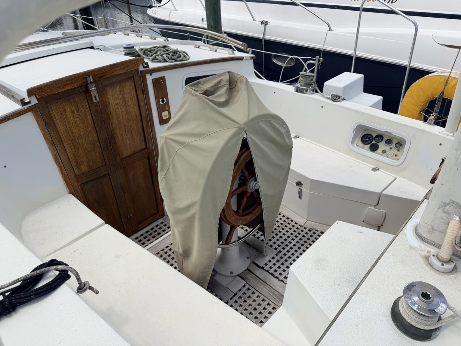 1978 Islander Freeport 41 - Photo 17