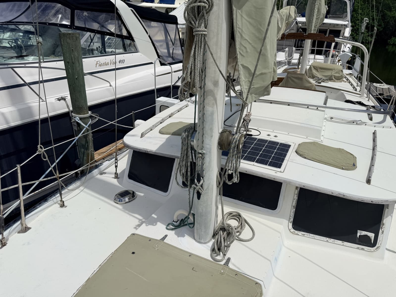 1978 Islander Freeport 41 - Photo 12