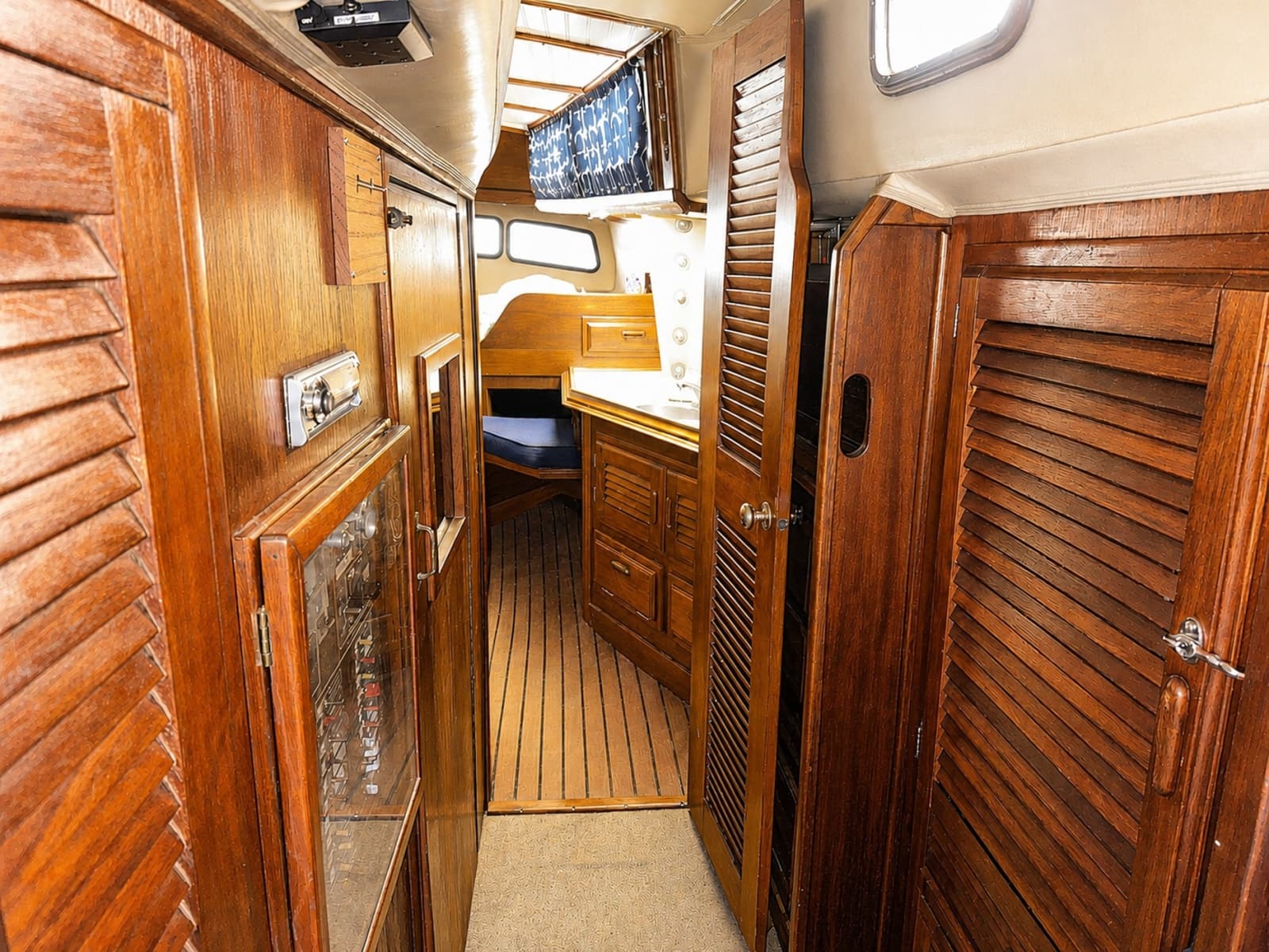 1978 Islander Freeport 41 - Photo 40