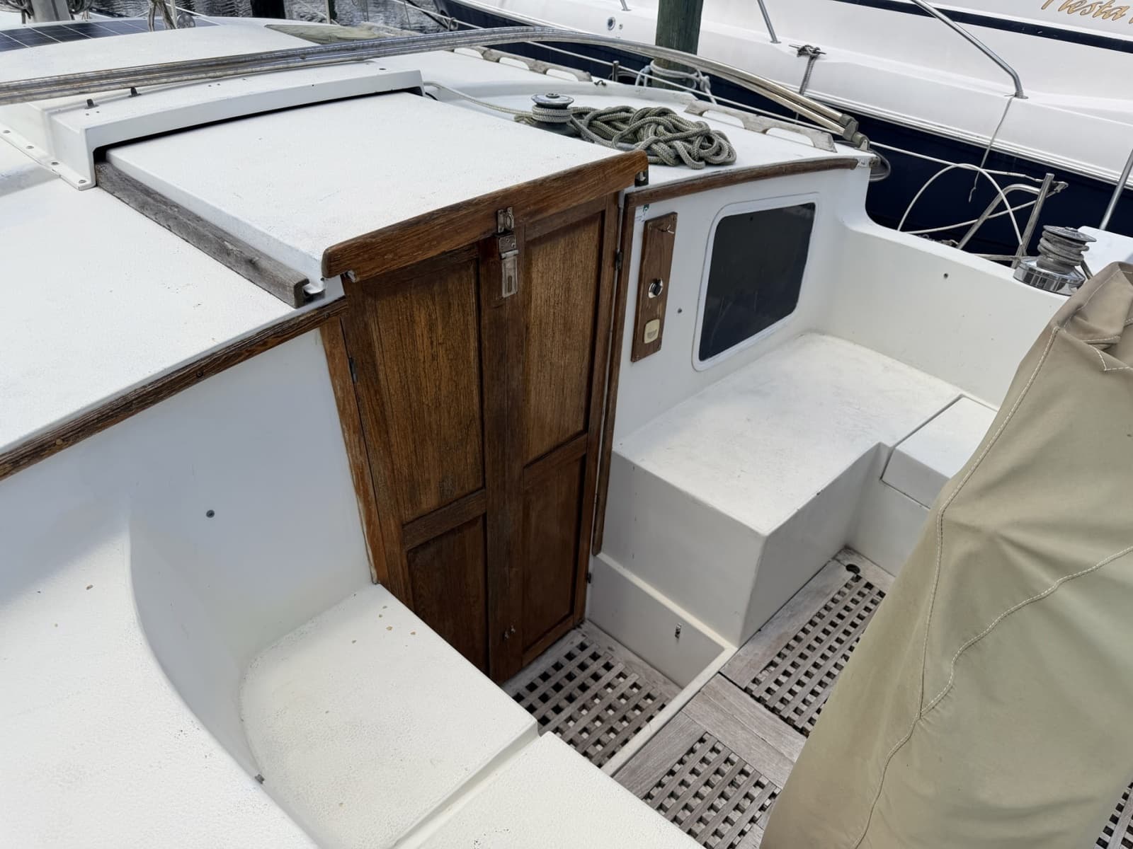 1978 Islander Freeport 41 - Photo 16