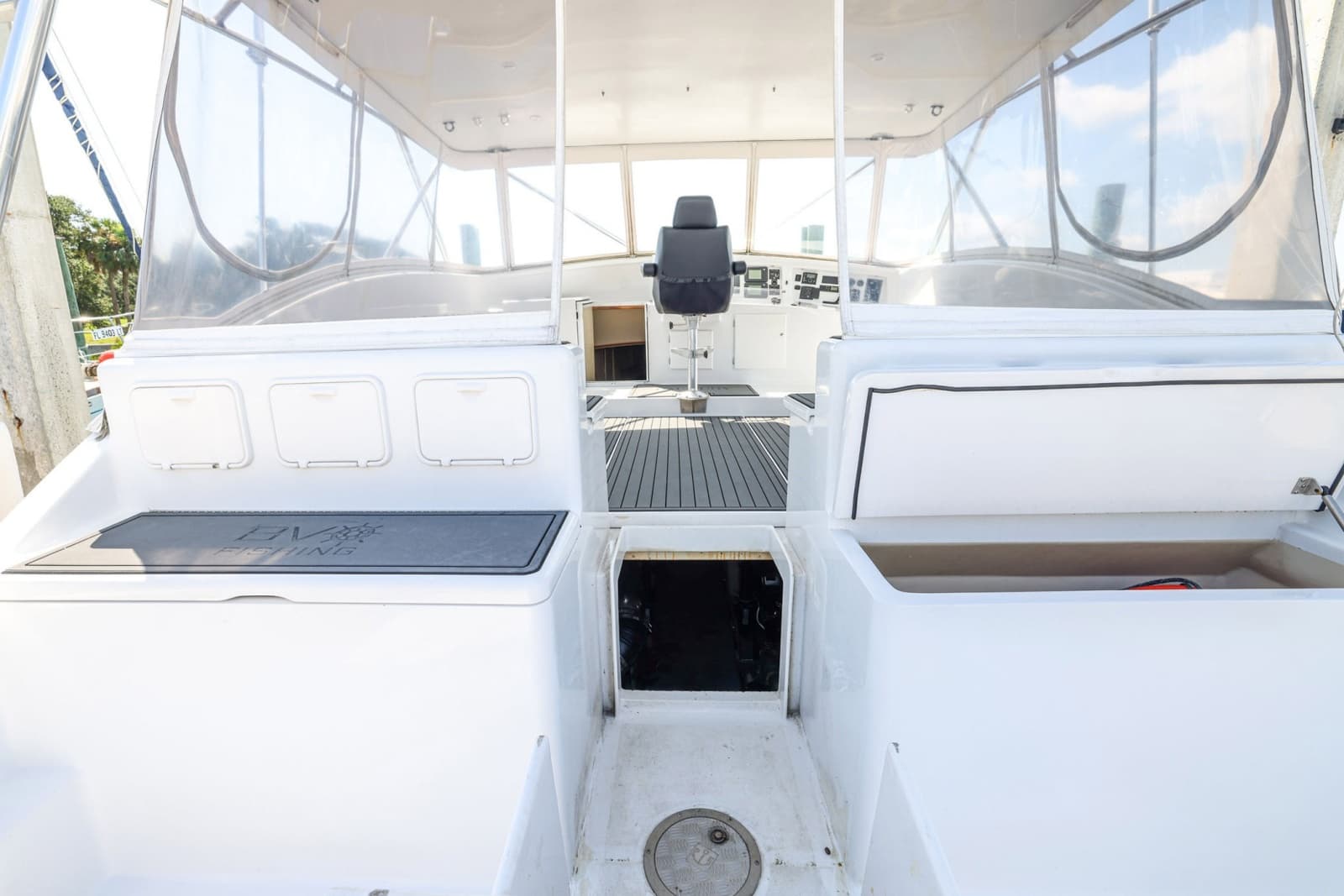2005 Custom Carolina Express Sportfish - Photo 24