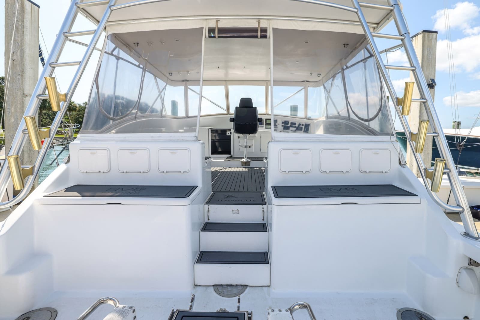 2005 Custom Carolina Express Sportfish - Photo 21