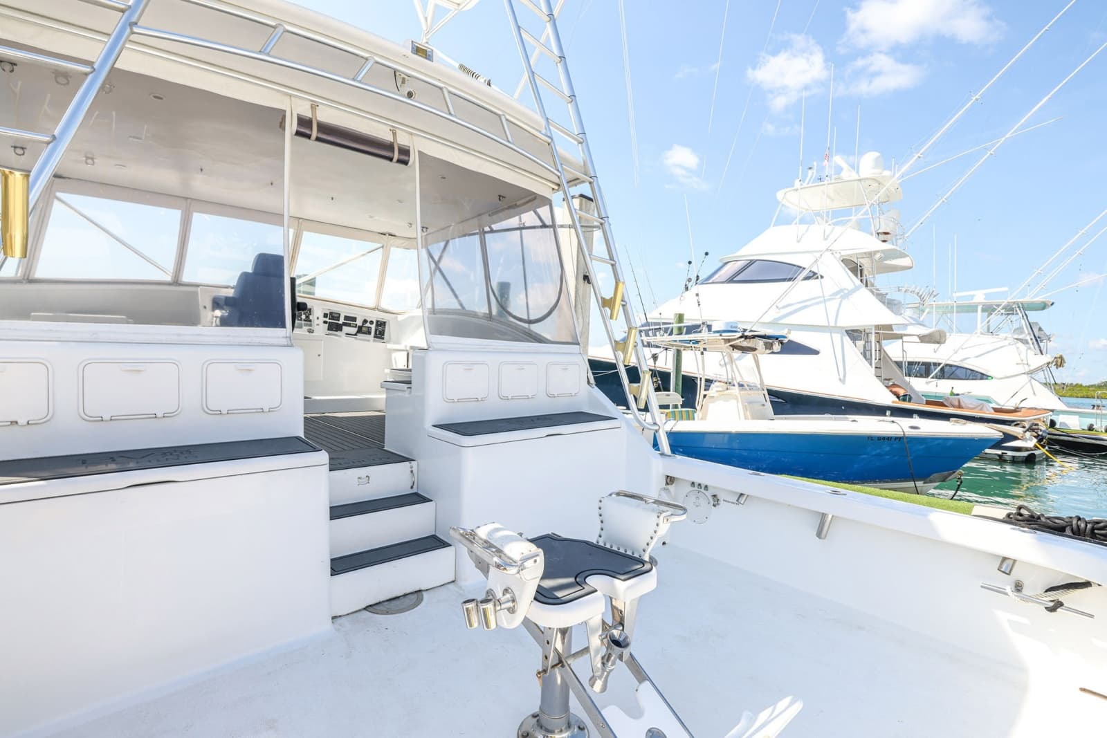 2005 Custom Carolina Express Sportfish - Photo 25