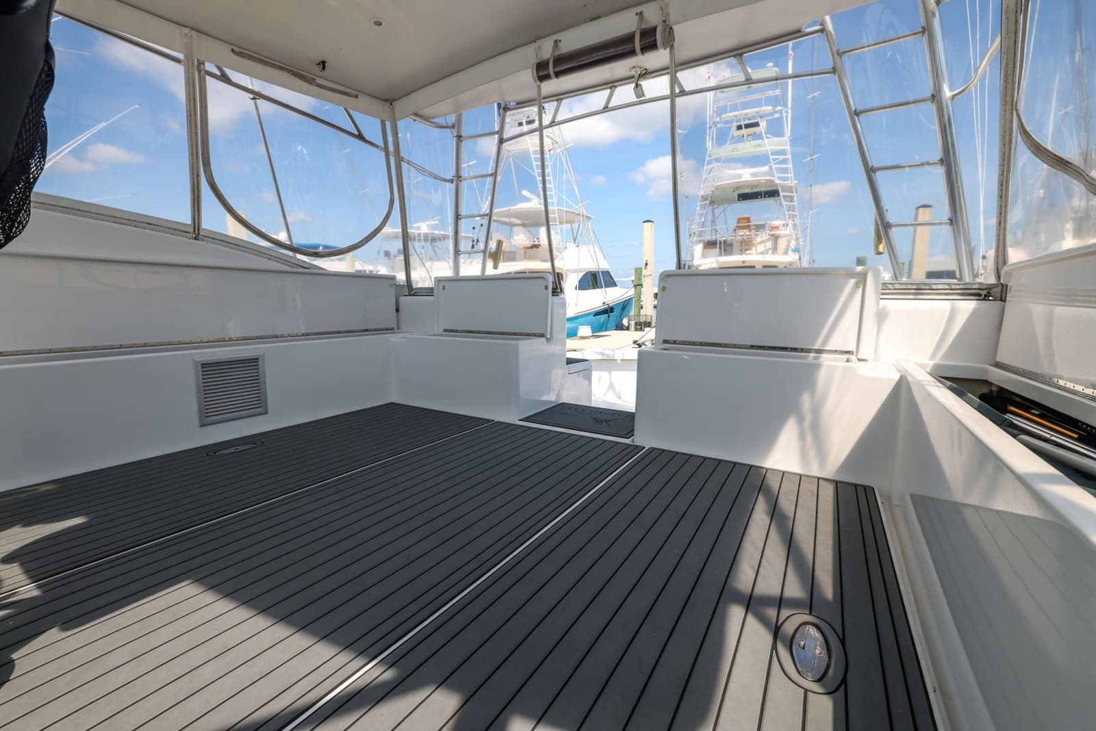 2005 Custom Carolina Express Sportfish - Photo 13