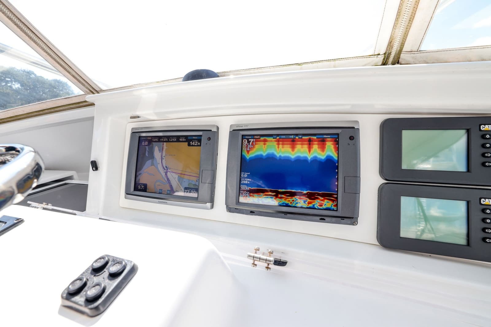 2005 Custom Carolina Express Sportfish - Photo 14