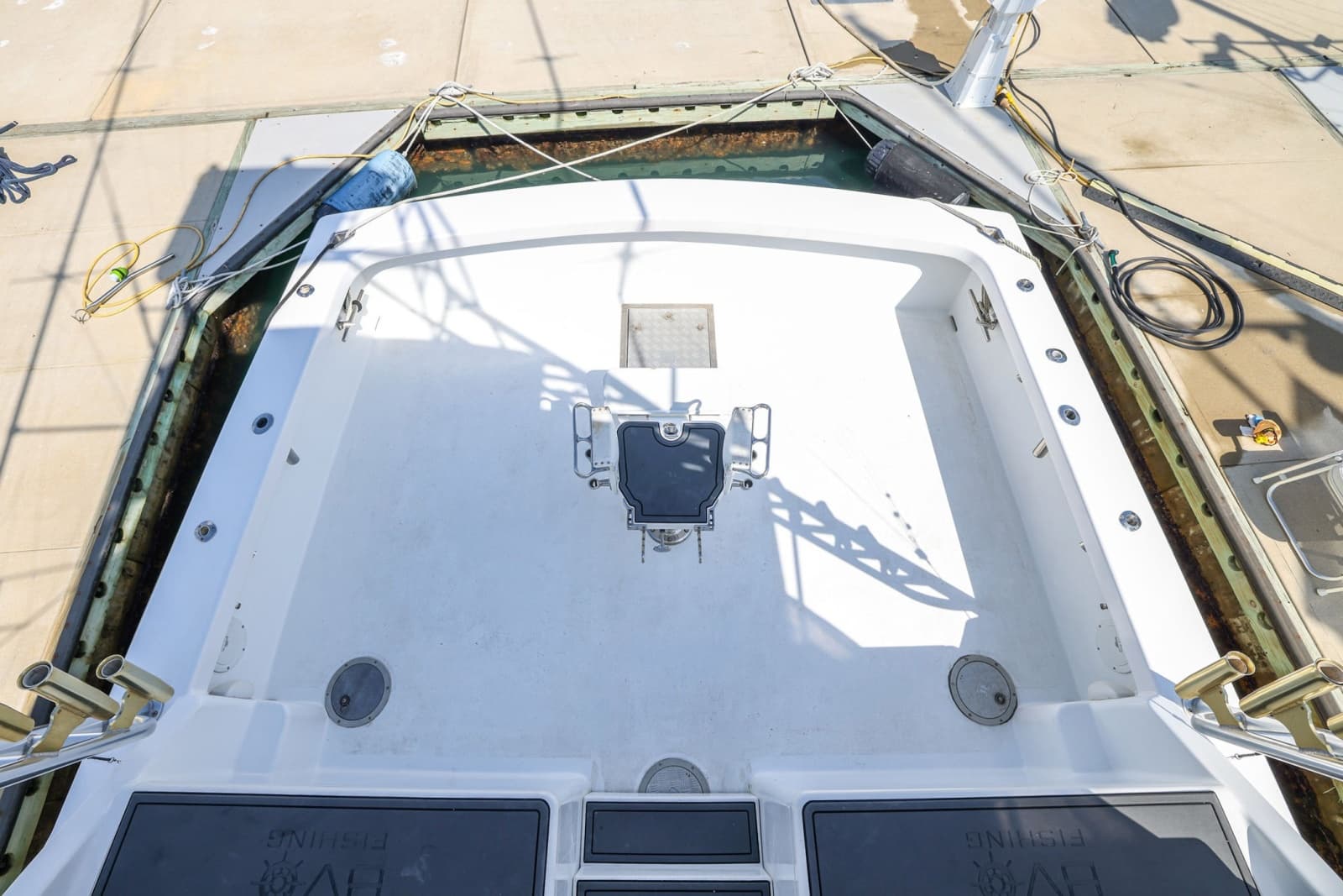 2005 Custom Carolina Express Sportfish - Photo 15