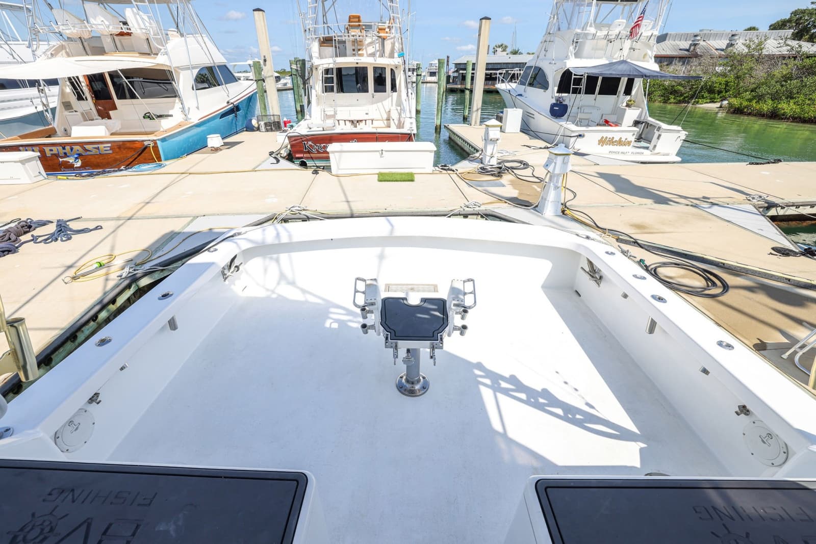 2005 Custom Carolina Express Sportfish - Photo 17