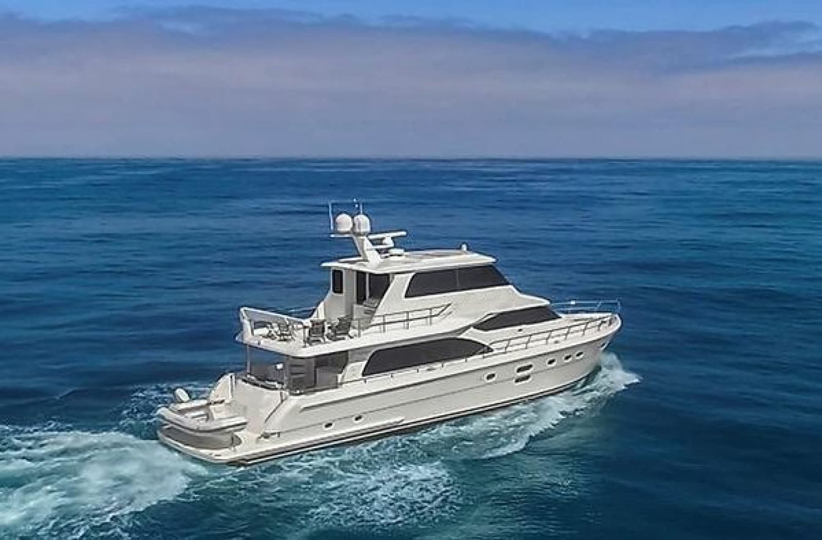 2014 Hampton 760 Sky Lounge Motor Yachts - Photo 7