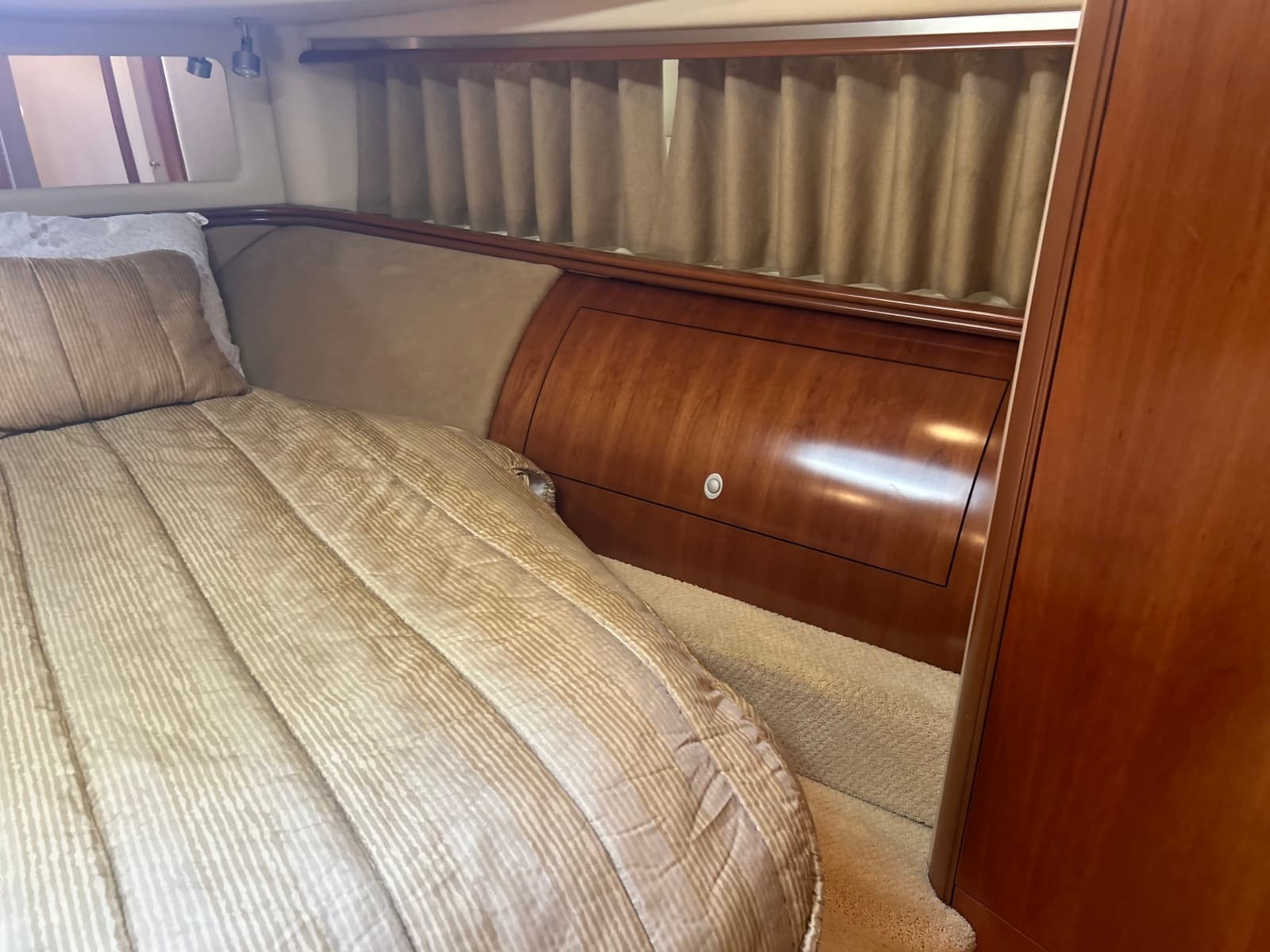 2005 Sea Ray 550 SEDAN BRIDGE - Photo 46