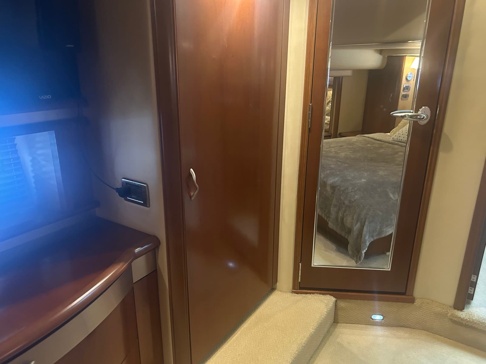 2005 Sea Ray 550 SEDAN BRIDGE - Photo 56