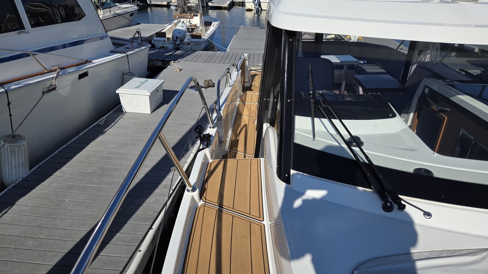 2025 Beneteau Antares 11 Coupe - Photo 17