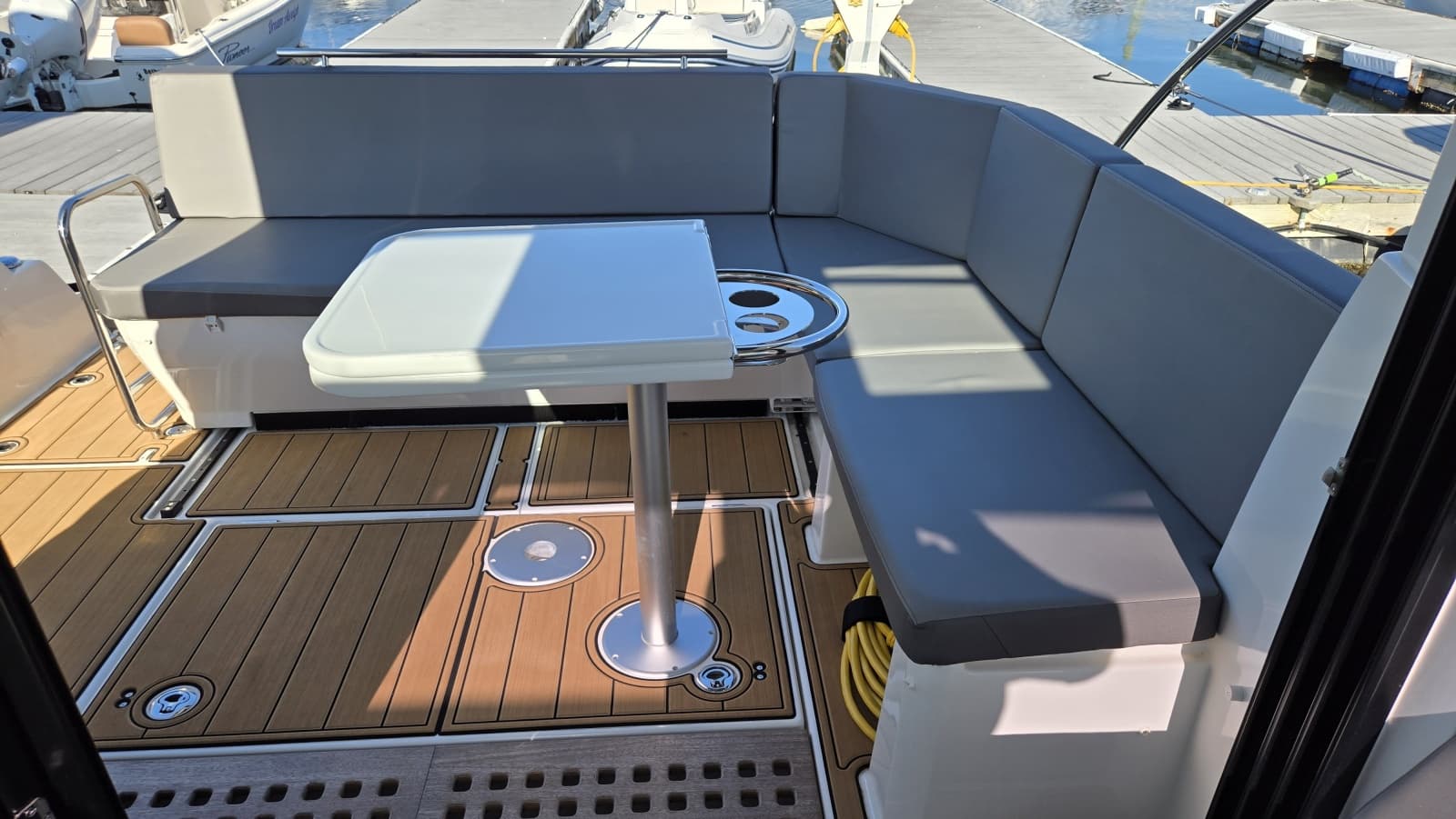 2025 Beneteau Antares 11 Coupe - Photo 5