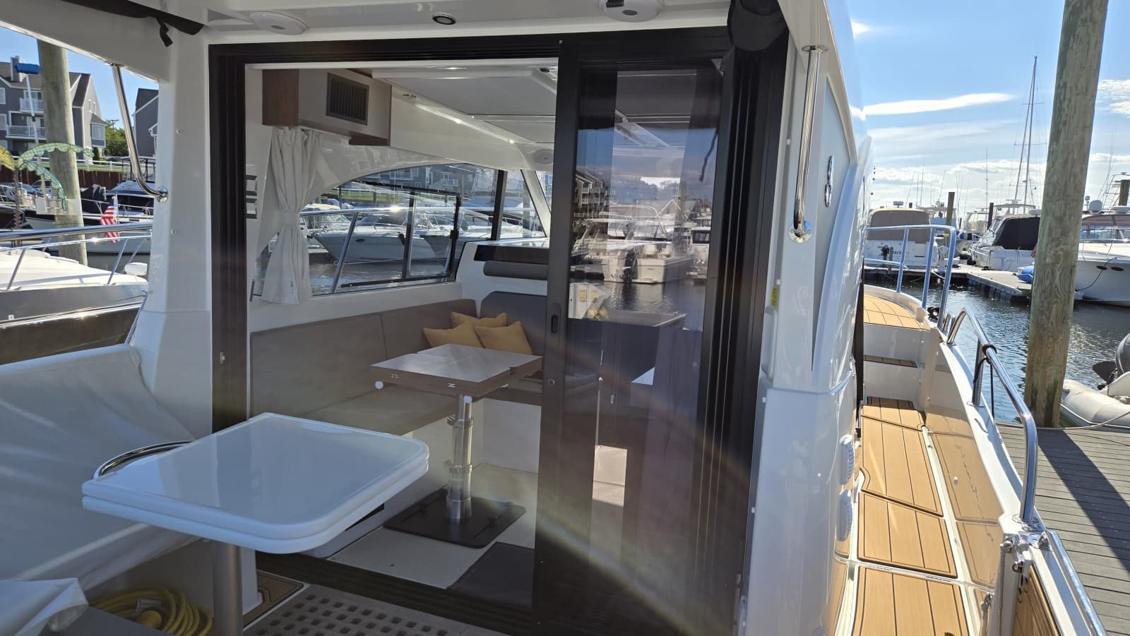 2025 Beneteau Antares 11 Coupe - Photo 24