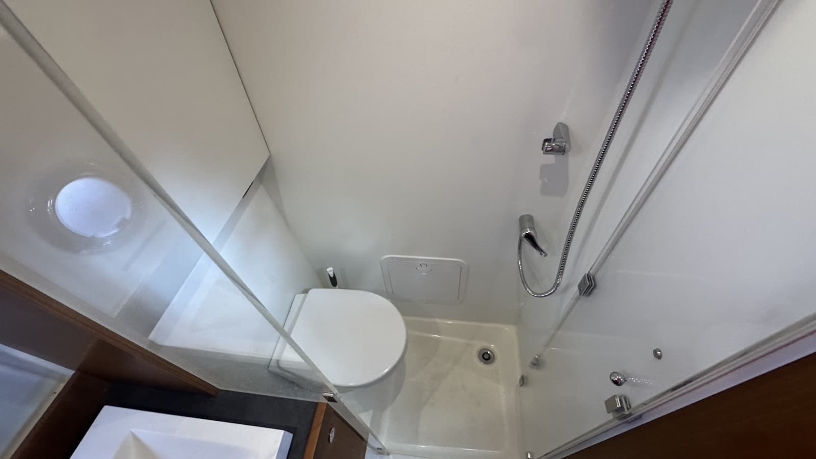 2022 Beneteau Swift Trawler 35 - Photo 28
