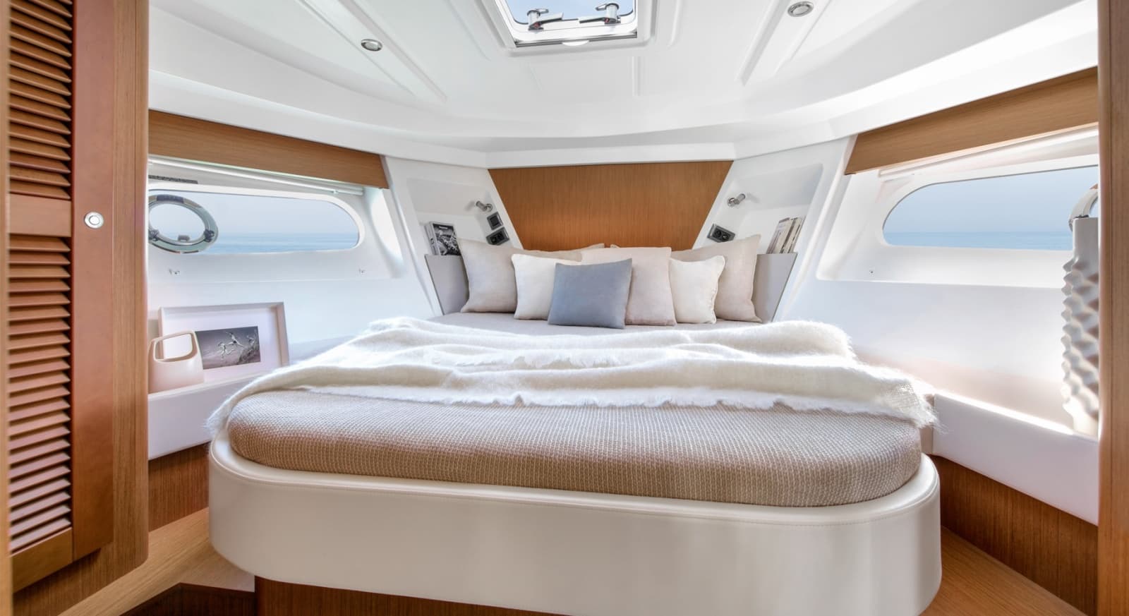 2022 Beneteau Swift Trawler 35 - Photo 52