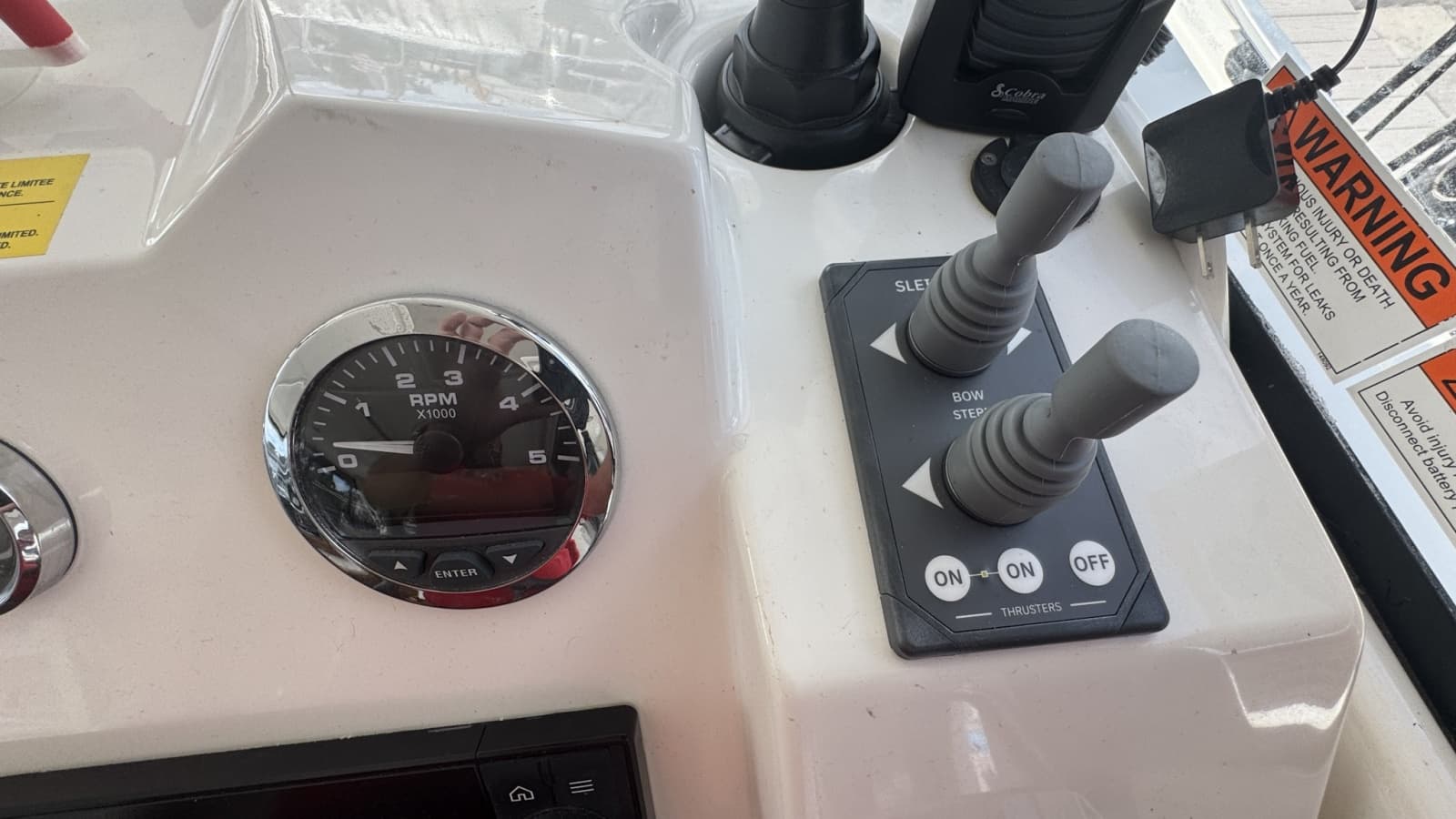 2022 Beneteau Swift Trawler 35 - Photo 16