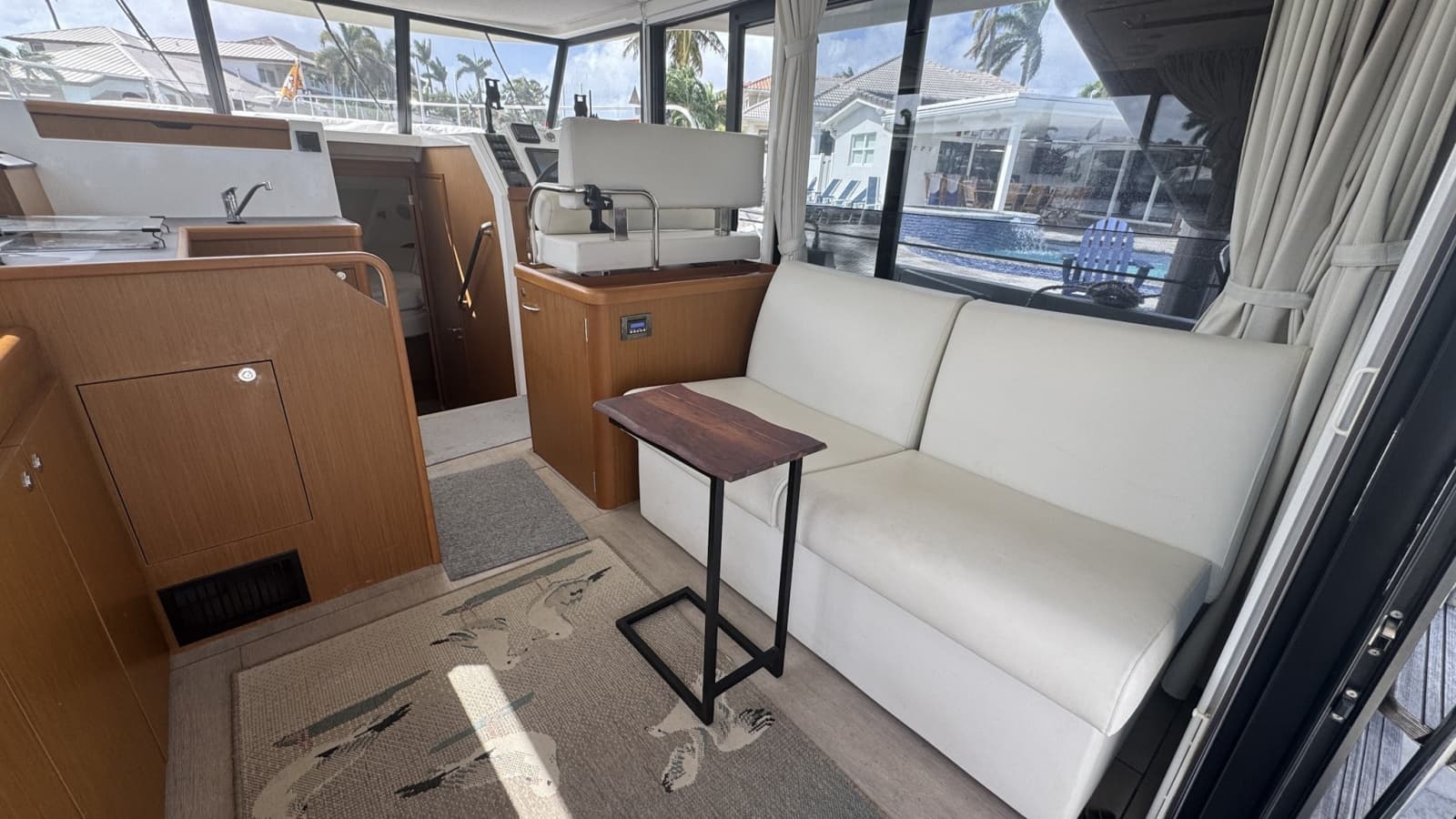 2022 Beneteau Swift Trawler 35 - Photo 8