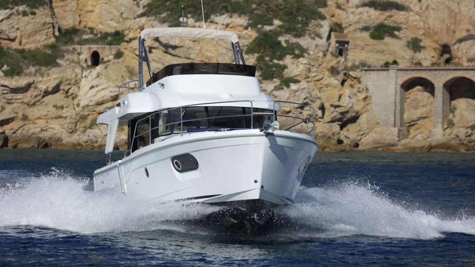 2022 Beneteau Swift Trawler 35 - Photo 43
