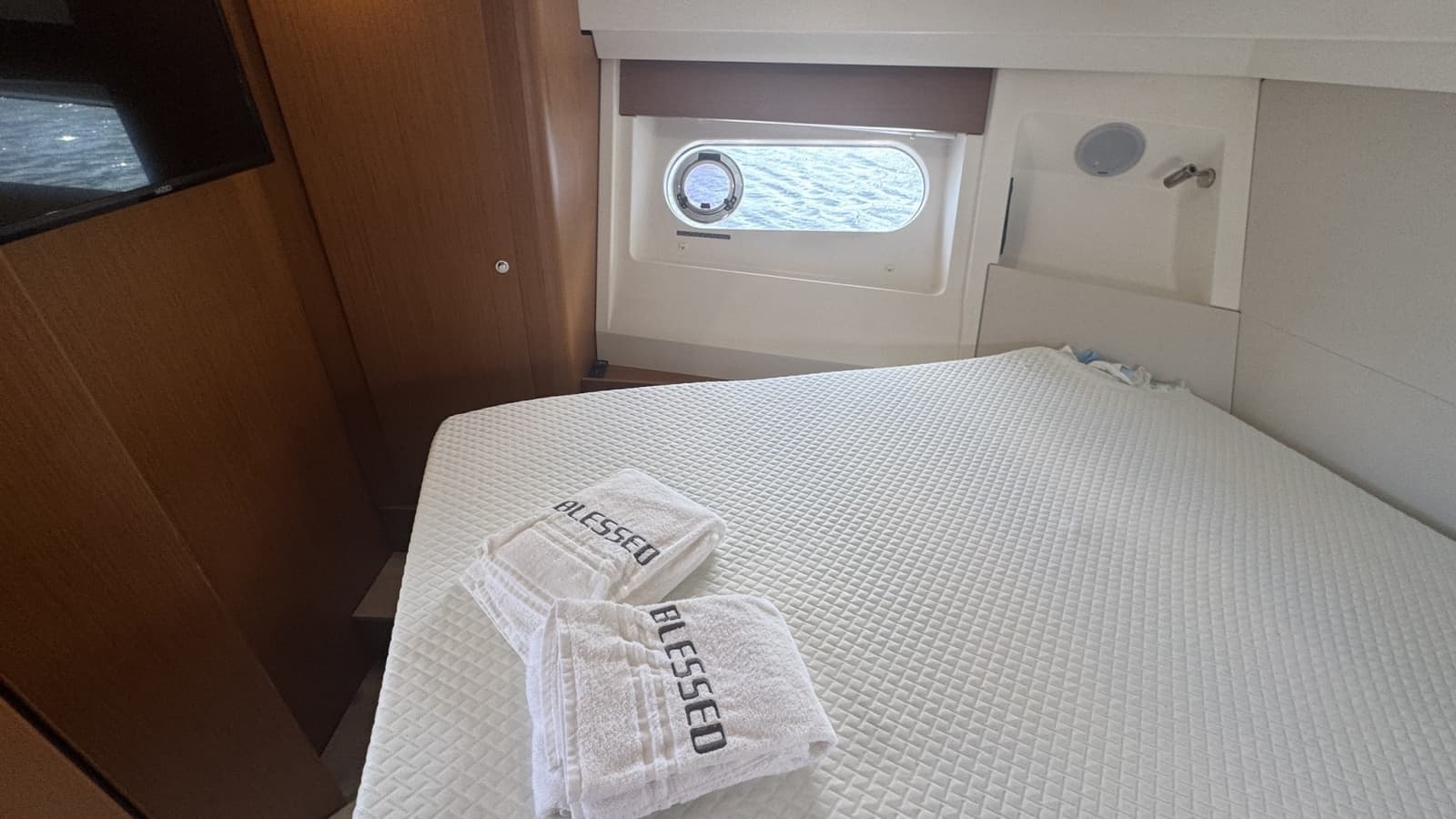 2022 Beneteau Swift Trawler 35 - Photo 24