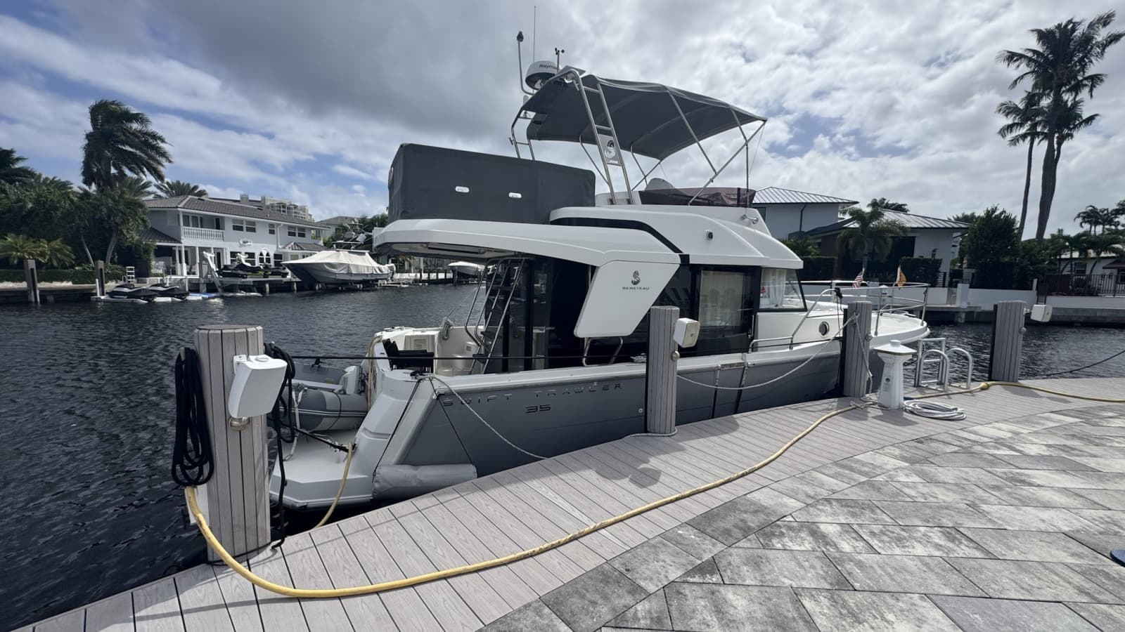 2022 Beneteau Swift Trawler 35 - Photo 36