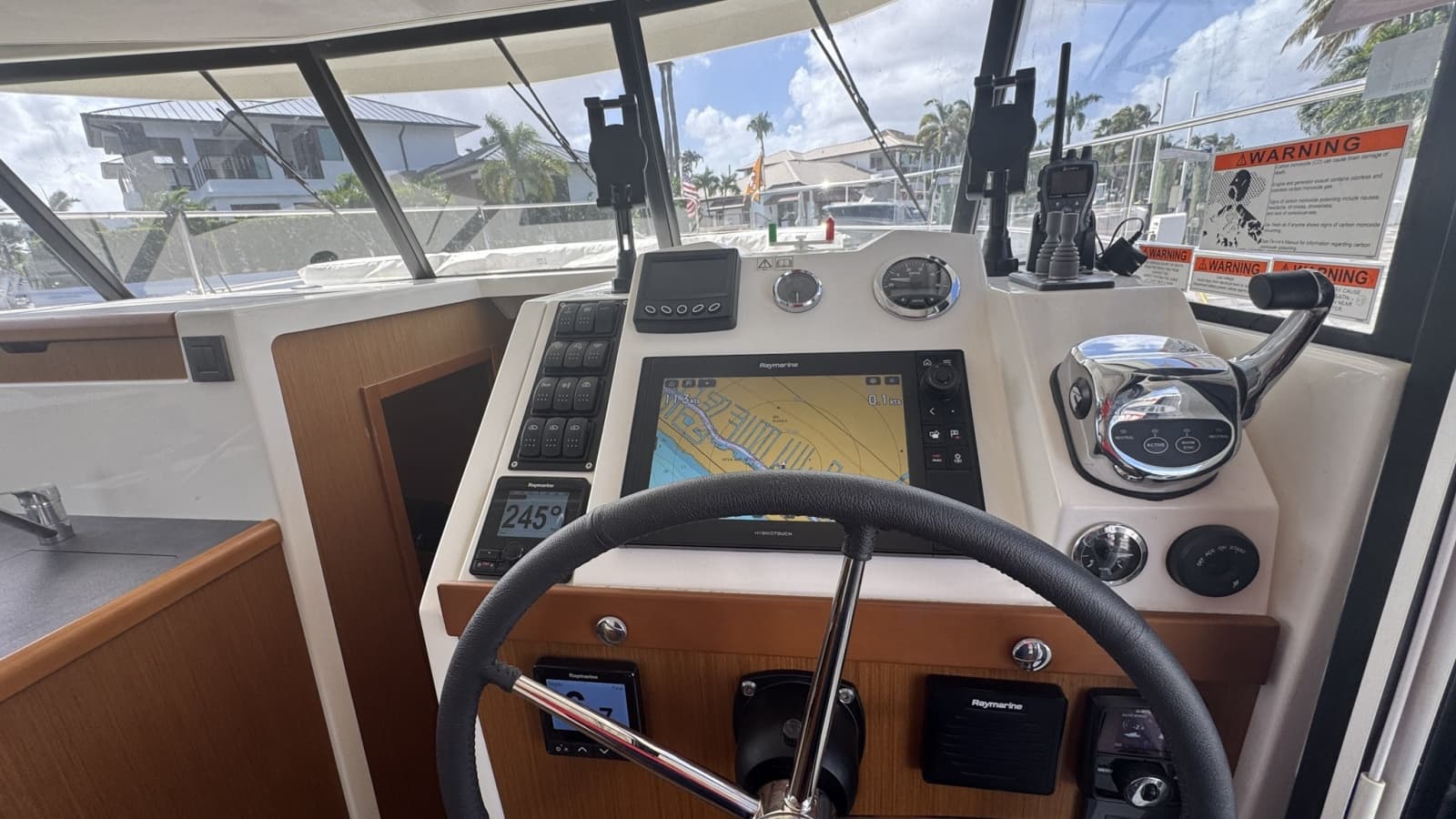 2022 Beneteau Swift Trawler 35 - Photo 13