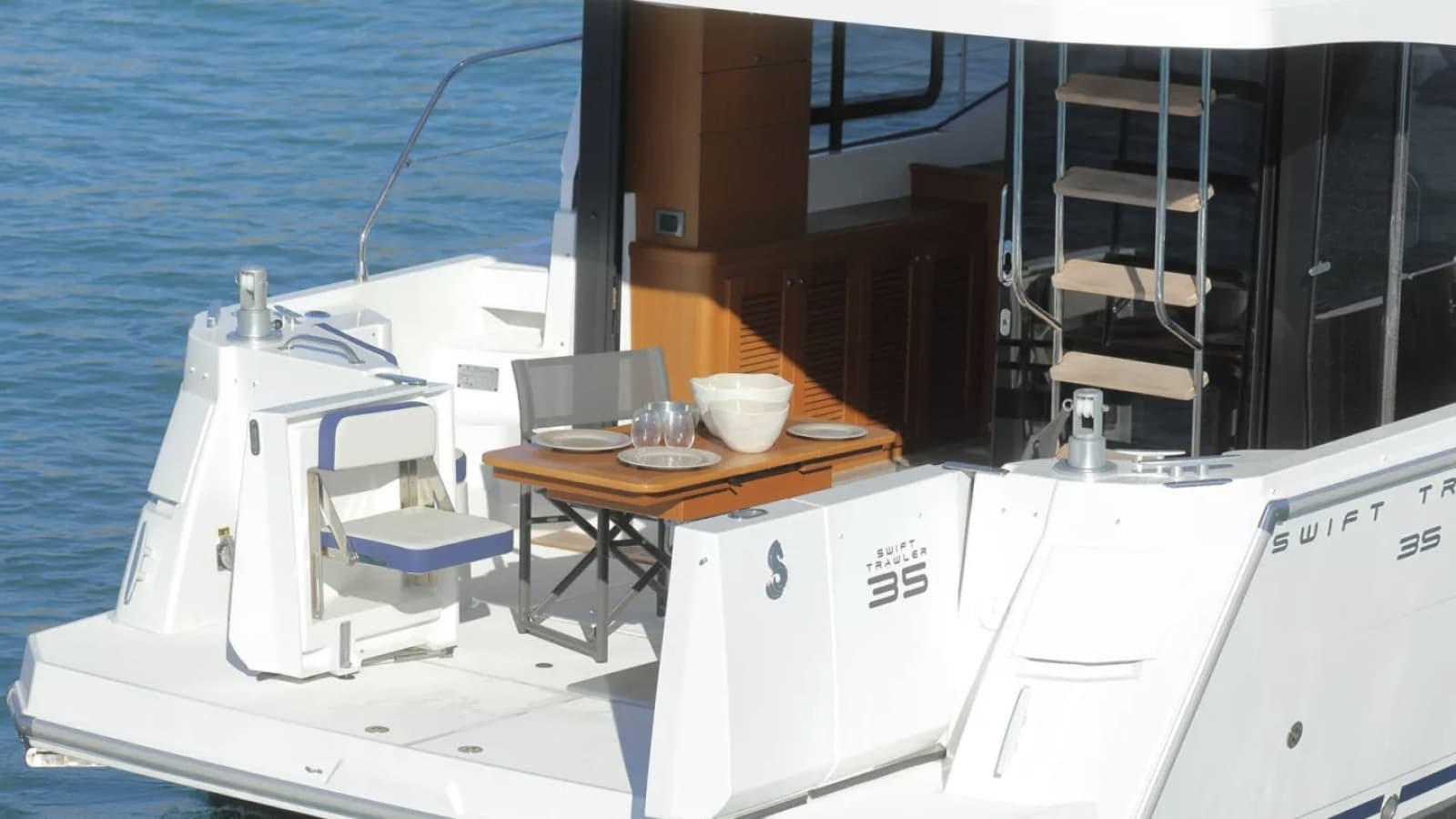 2022 Beneteau Swift Trawler 35 - Photo 56