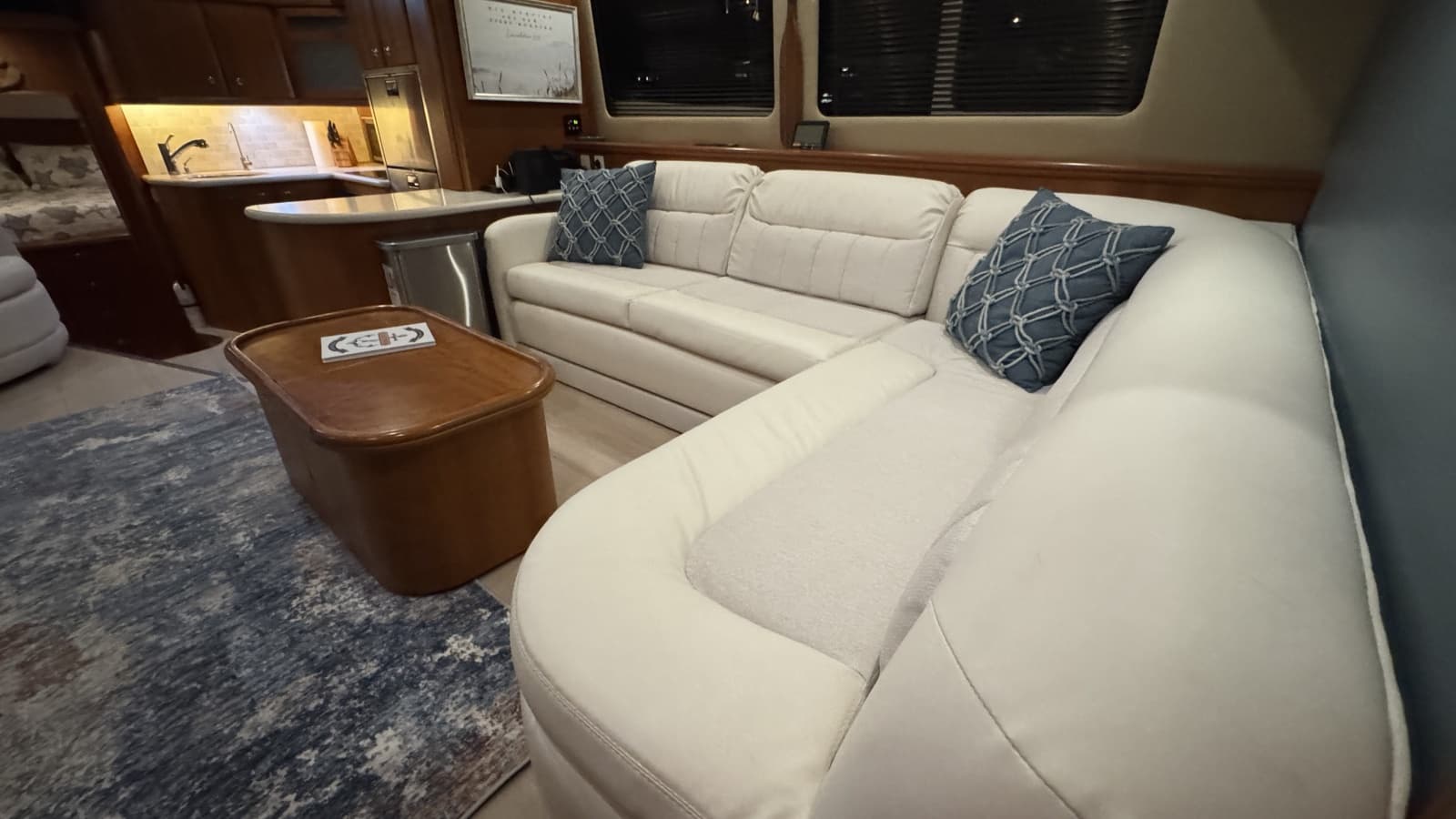 2002 Silverton 43 Motor Yacht - Photo 20