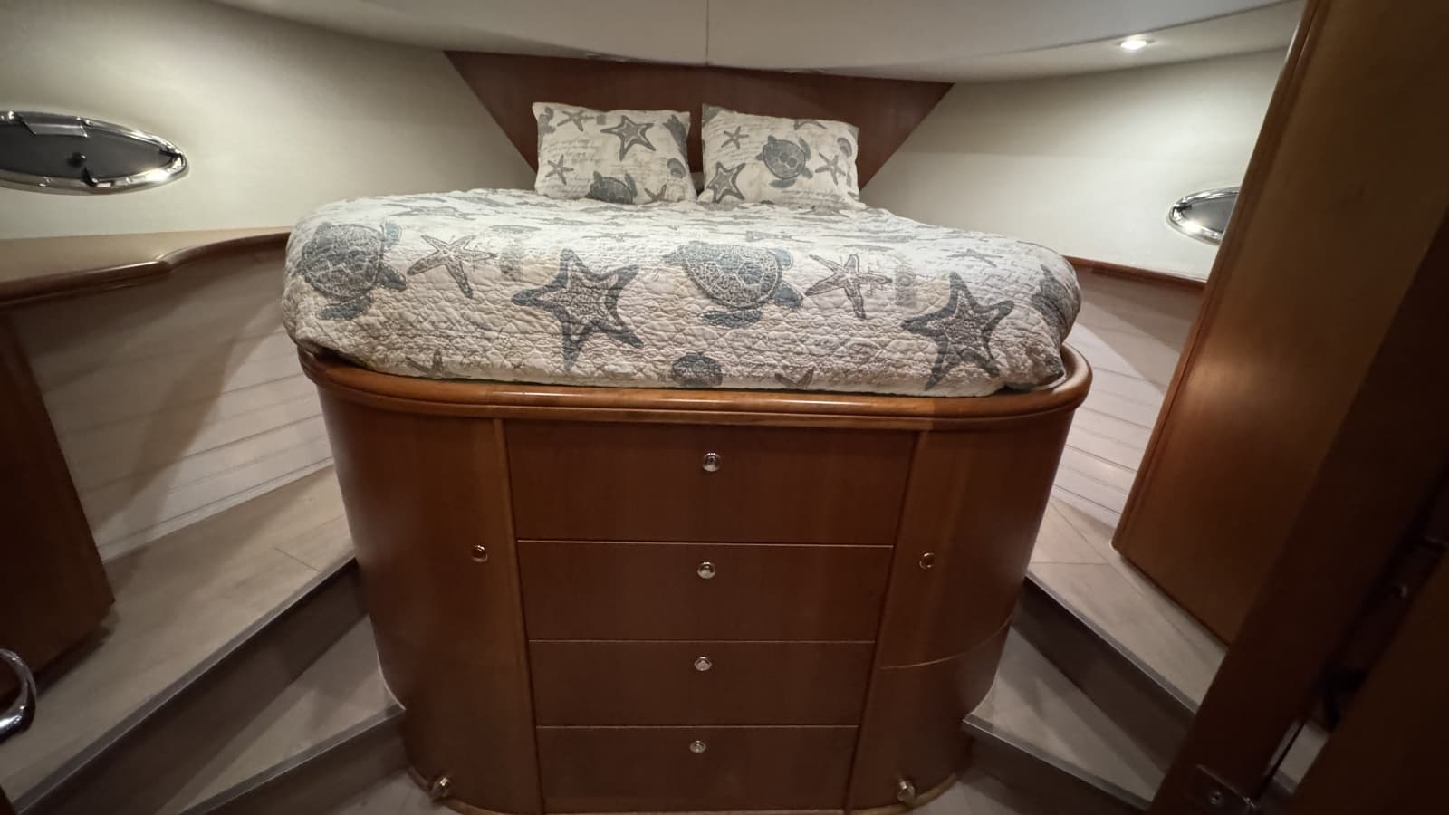 2002 Silverton 43 Motor Yacht - Photo 45