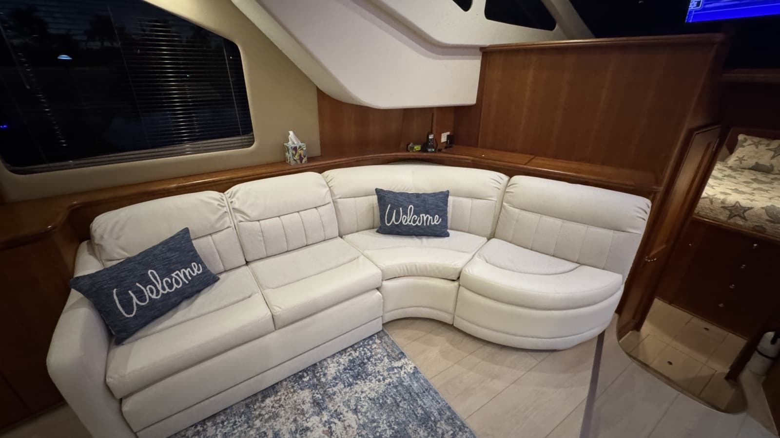 2002 Silverton 43 Motor Yacht - Photo 18
