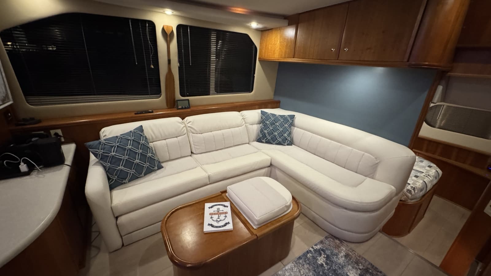 2002 Silverton 43 Motor Yacht - Photo 19