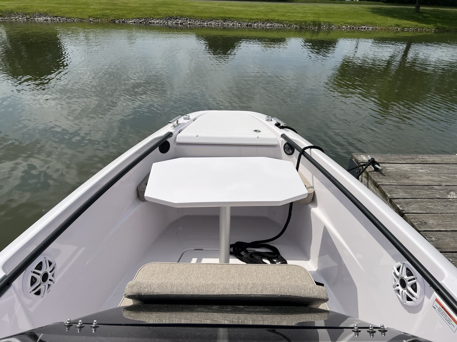 2024 Axopar 22 T-Top - Photo 16